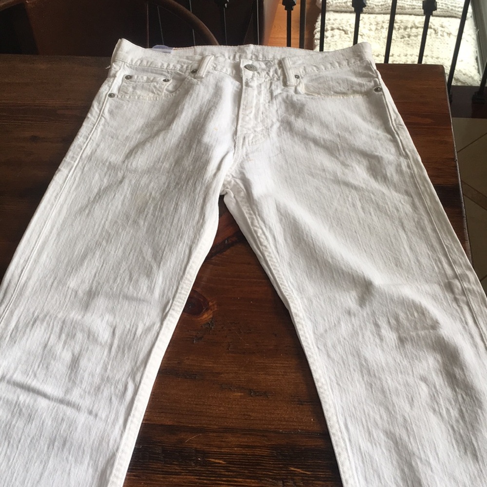 Levi’s white jeans